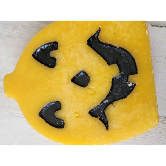 Pumpkin jack-o-lantern candle happy Halloween home decor - Picture 12 of 13